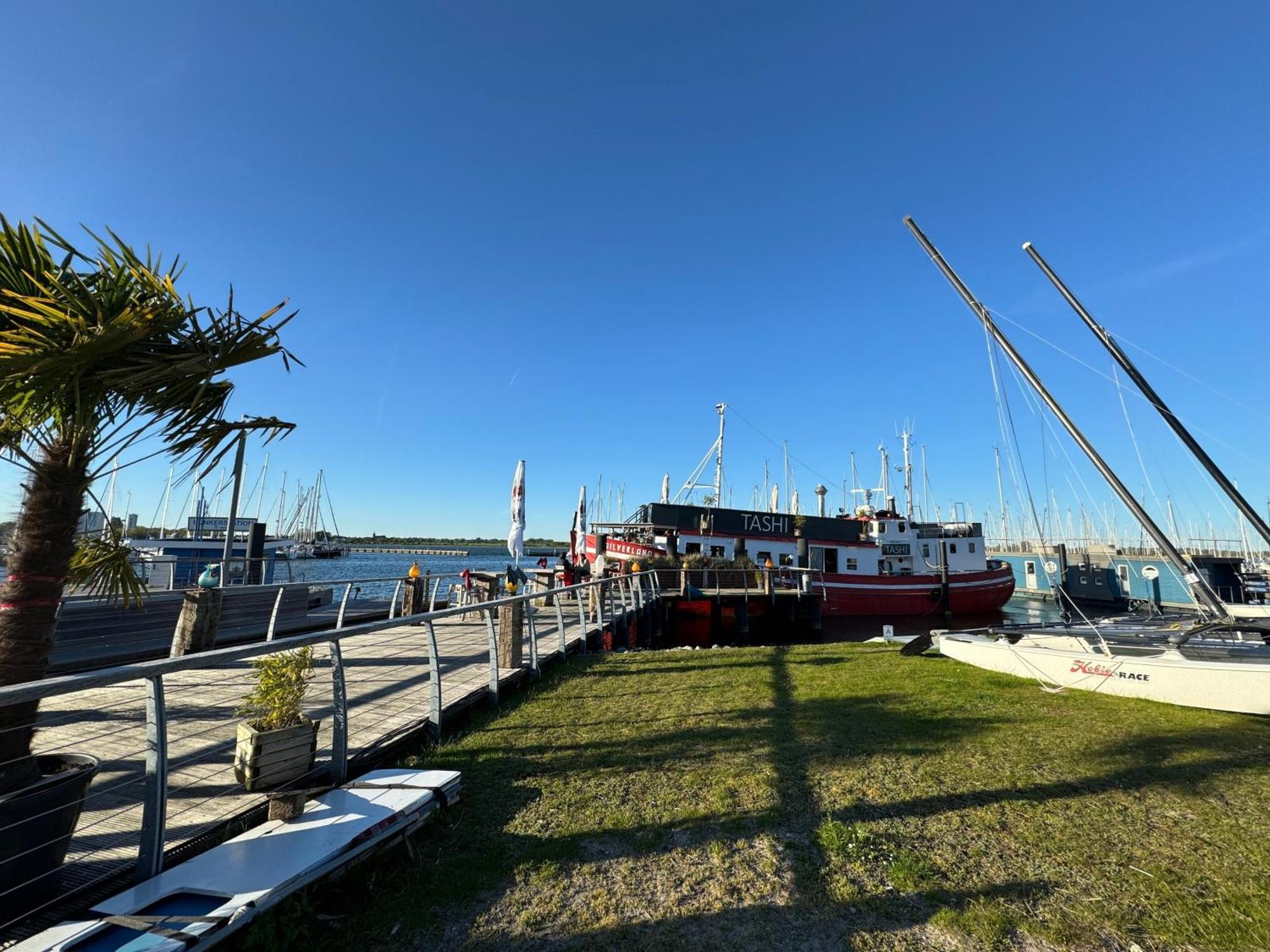 Hausboot Fehmarn Otel Dış mekan fotoğraf
